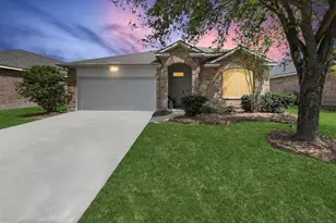 1922 Makenna Ln, Houston, TX 77049 - Photo 1