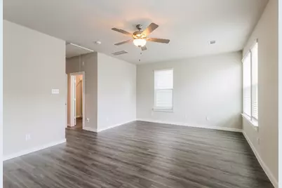 18334 W Centro Circle, Shenandoah, TX 77385 - Photo 11