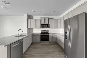 8041 Scanlan Trl, Missouri City, TX 77459 - Photo 1