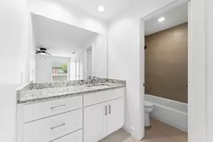 2829 Timmons Ln, Houston, TX 77027 - Photo 11