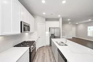 21047 Bay Vlg Dr, Cypress, TX 77433 - Photo 3