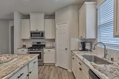 27087 Grey Fox Run, Magnolia, TX 77354 - Photo 9