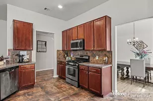 1330 Yucca Mountain Dr, Houston, TX 77090 - Photo 9