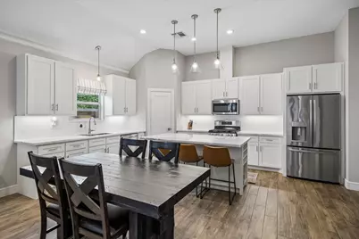 940 W 21st Street, Houston, TX 77008 - Photo 5