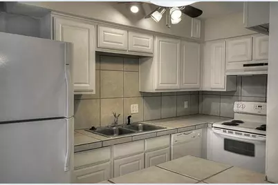 2574 Marilee Lane #18, Houston, TX 77057 - Photo 5