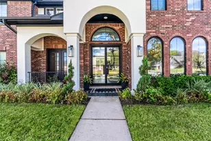 7714 Long Shadows Dr, Sugar Land, TX 77479 - Photo 3