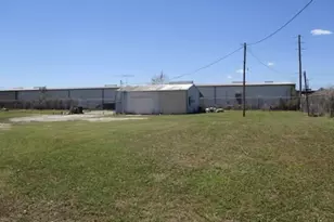 4 County Rd 102, Bay City, TX 77414 - Photo 1