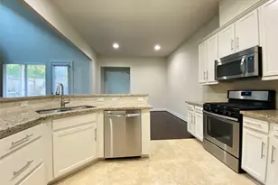 9510 S Cedarpost Square St, Houston, TX 77055 - Photo 9