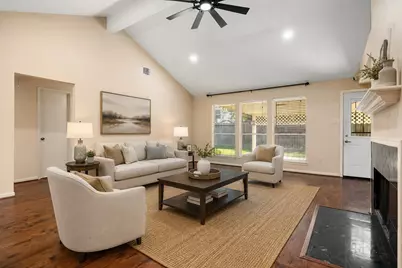 8227 Squires Place Drive, Houston, TX 77083 - Photo 3