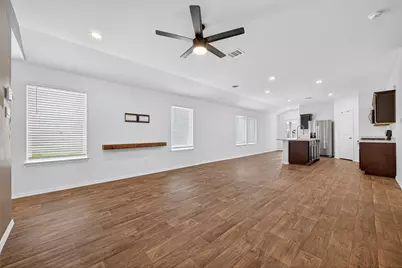 16600 Lonely Pines Drive, Conroe, TX 77302 - Photo 7
