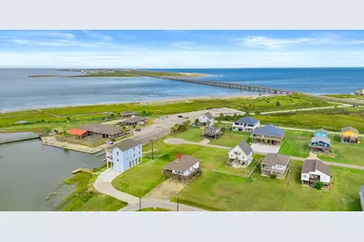 210 Fathom Drive, Freeport, TX 77541 - Photo 3