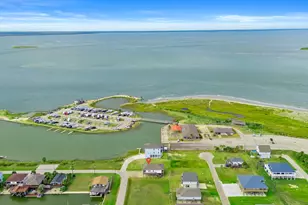 210 Fathom Dr, Freeport, TX 77541 - Photo 25