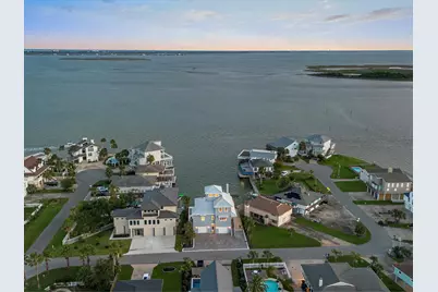 1311 Oahu Drive, Tiki Island, TX 77554 - Photo 7