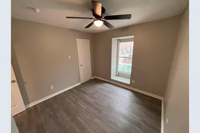 9711 Linkmeadow Lane #10, Houston, TX 77025 - Photo 17