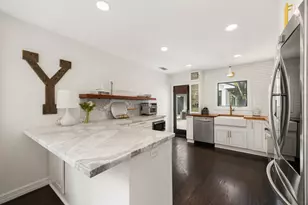 1054 Gardenia Dr, Houston, TX 77018 - Photo 9