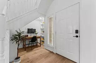 7 S Avonlea Cir, The Woodlands, TX 77382 - Photo 3