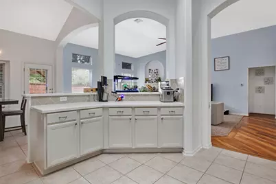 2131 Lakewind Lane, League City, TX 77573 - Photo 11