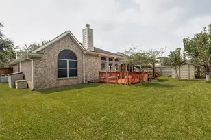 2131 Lakewind Ln, League City, TX 77573 - Photo 7