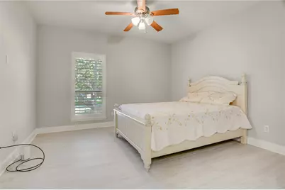 351 Lakeside Lane #102, Houston, TX 77058 - Photo 9