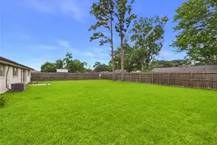 1909 Tracy Lynn Ln, Alvin, TX 77511 - Photo 43