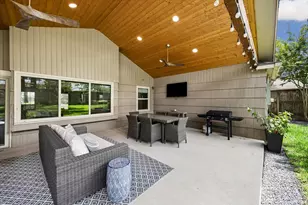 315 Fawnlake Dr, Houston, TX 77079 - Photo 29