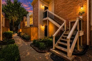 2001 Bering Dr, Houston, TX 77057 - Photo 1