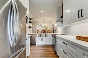 2001 Bering Dr, Houston, TX 77057 - Photo 13