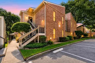 2001 Bering Dr, Houston, TX 77057 - Photo 3