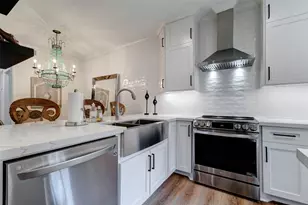 2001 Bering Dr, Houston, TX 77057 - Photo 11