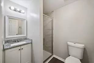 9210 Compton St, Houston, TX 77016 - Photo 9