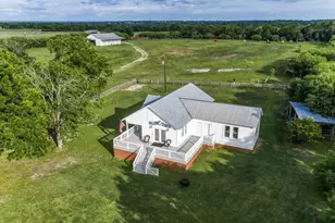 19576 Pickens Rd, Washington, TX 77880 - Photo 1