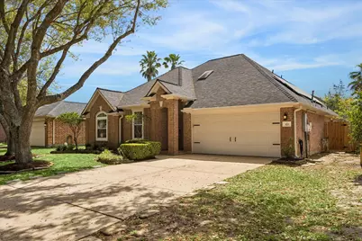 3211 Ivory Pointe Drive, League City, TX 77573 - Photo 1