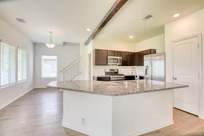 407 Magnolia Street, Richwood, TX 77566 - Photo 5