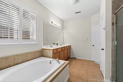 14807 Summer Knoll Lane, Houston, TX 77044 - Photo 11