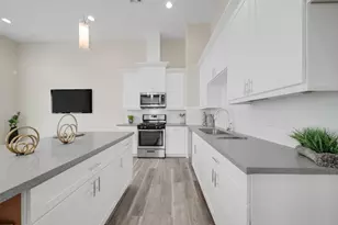 2504 W Tidwell Rd, Houston, TX 77091 - Photo 5