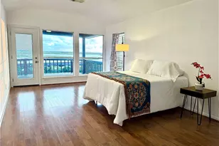 925 Bonita St, Bayou Vista, TX 77563 - Photo 5