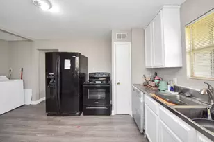 817 Church St, Crosby, TX 77532 - Photo 7