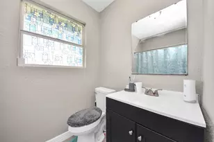 817 Church St, Crosby, TX 77532 - Photo 15