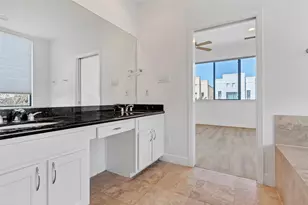 731 Reinerman St, Houston, TX 77007 - Photo 15