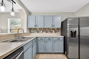 919 Wild Cotton Rd, Rosenberg, TX 77471 - Photo 7