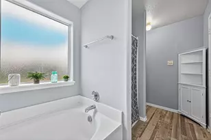 919 Wild Cotton Rd, Rosenberg, TX 77471 - Photo 11