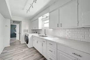 2420 McDuffie St, Houston, TX 77019 - Photo 5