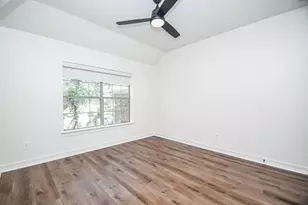 6132 Ramsay Ln, League City, TX 77573 - Photo 31