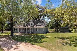 319 N Howard St, Grapeland, TX 75844 - Photo 1
