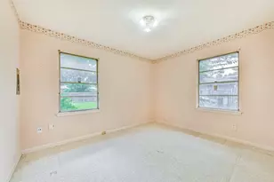 5527 Winding Creek Way, Houston, TX 77017 - Photo 17