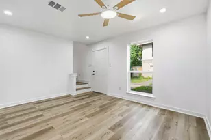 1936 Upland Dr, Houston, TX 77043 - Photo 9