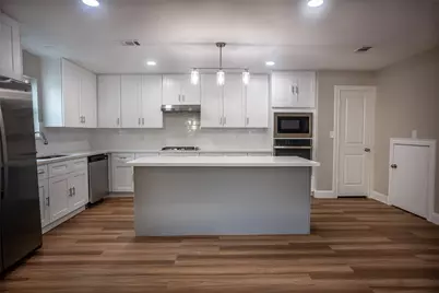 5119 Green Springs Drive, Houston, TX 77066 - Photo 15