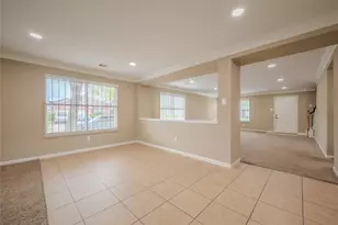 315 Remington Green Ct, Houston, TX 77073 - Photo 9