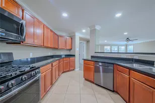 315 Remington Green Ct, Houston, TX 77073 - Photo 11