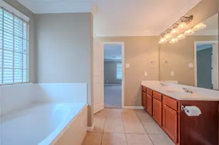 315 Remington Green Ct, Houston, TX 77073 - Photo 5